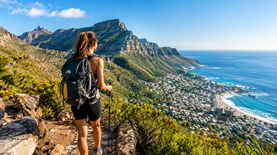 Camps Bay to Table Mountain Hike